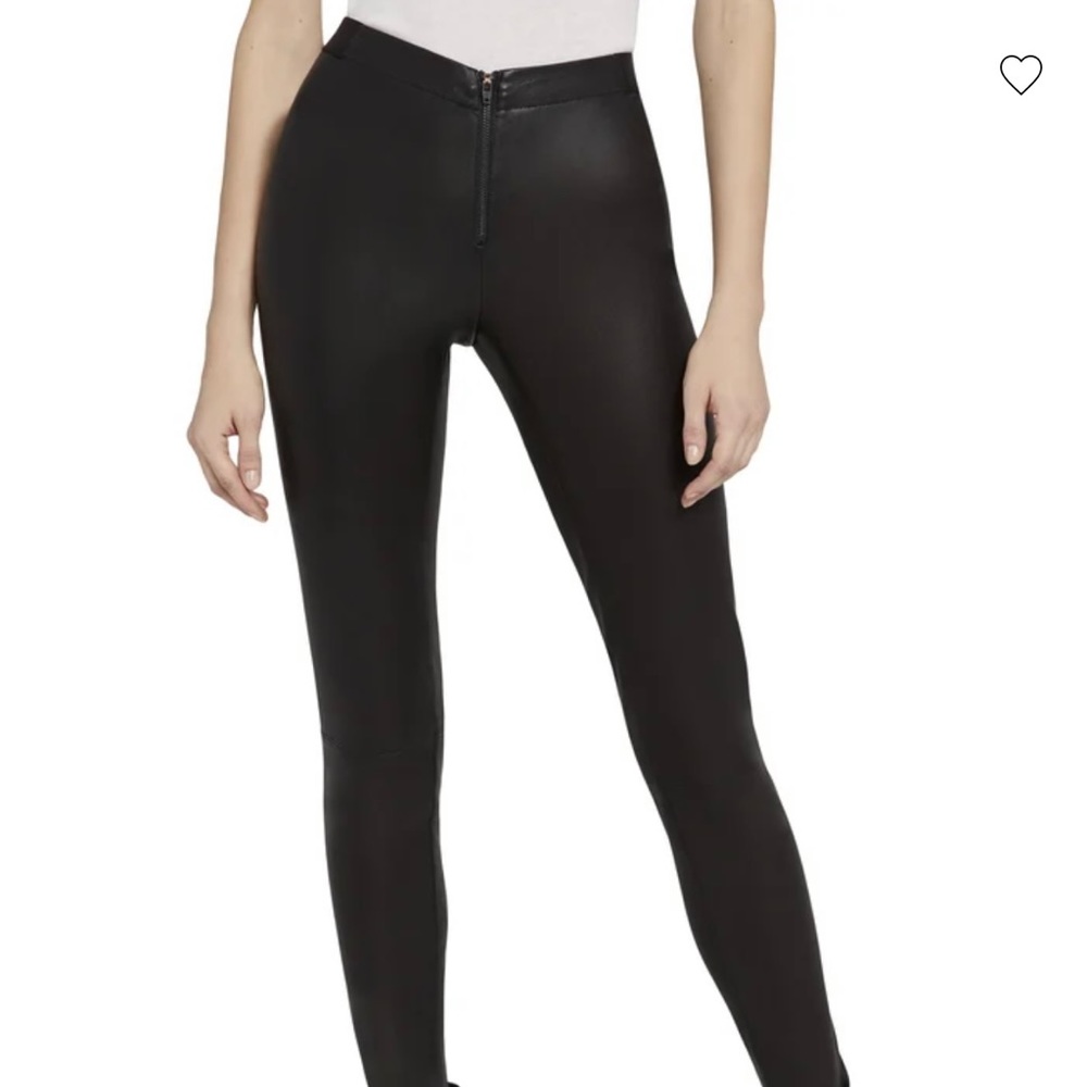 Alice + Olivia Front Zip Leather Legging new without tags